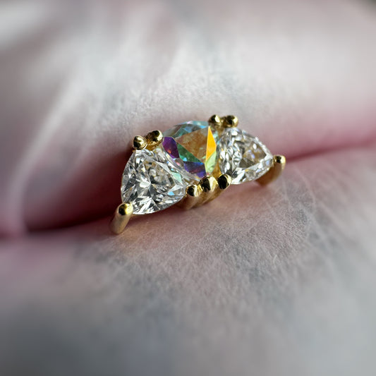 Irisa 3 Stone Yellow Gold