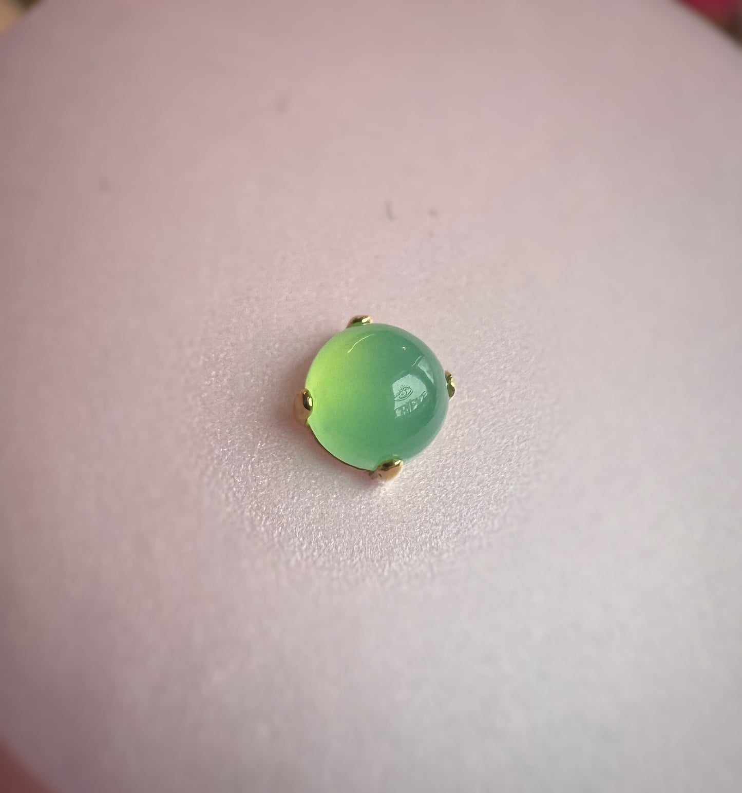 Chrysoprase zia 4 mm prong